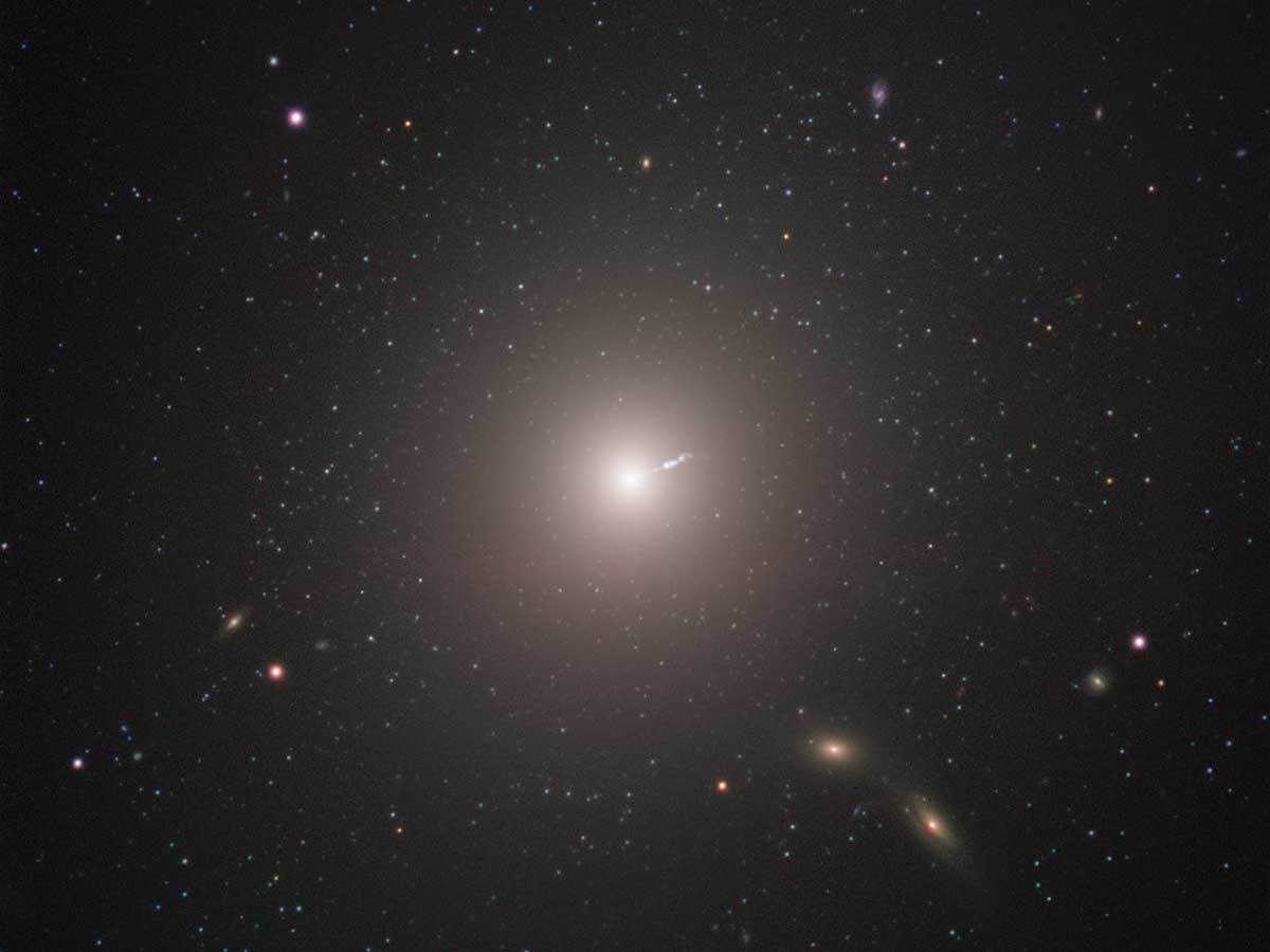  M87 crna rupa nove slike 3.jpg - ESO 