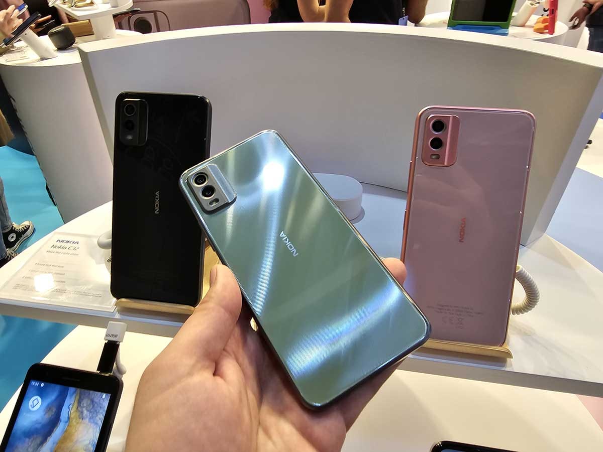 Nokia C32 4.jpg - SmartLife / Ilija Baošić   Nokia C32 4.jpg - SmartLife / Ilija Baošić