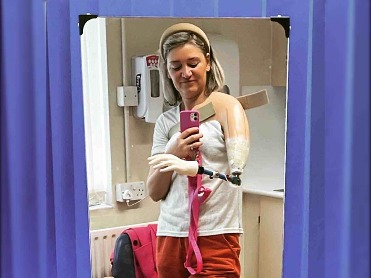 Sara De Lagard 3.jpg - GoFundMe   Sara De Lagard 3.jpg - GoFundMe