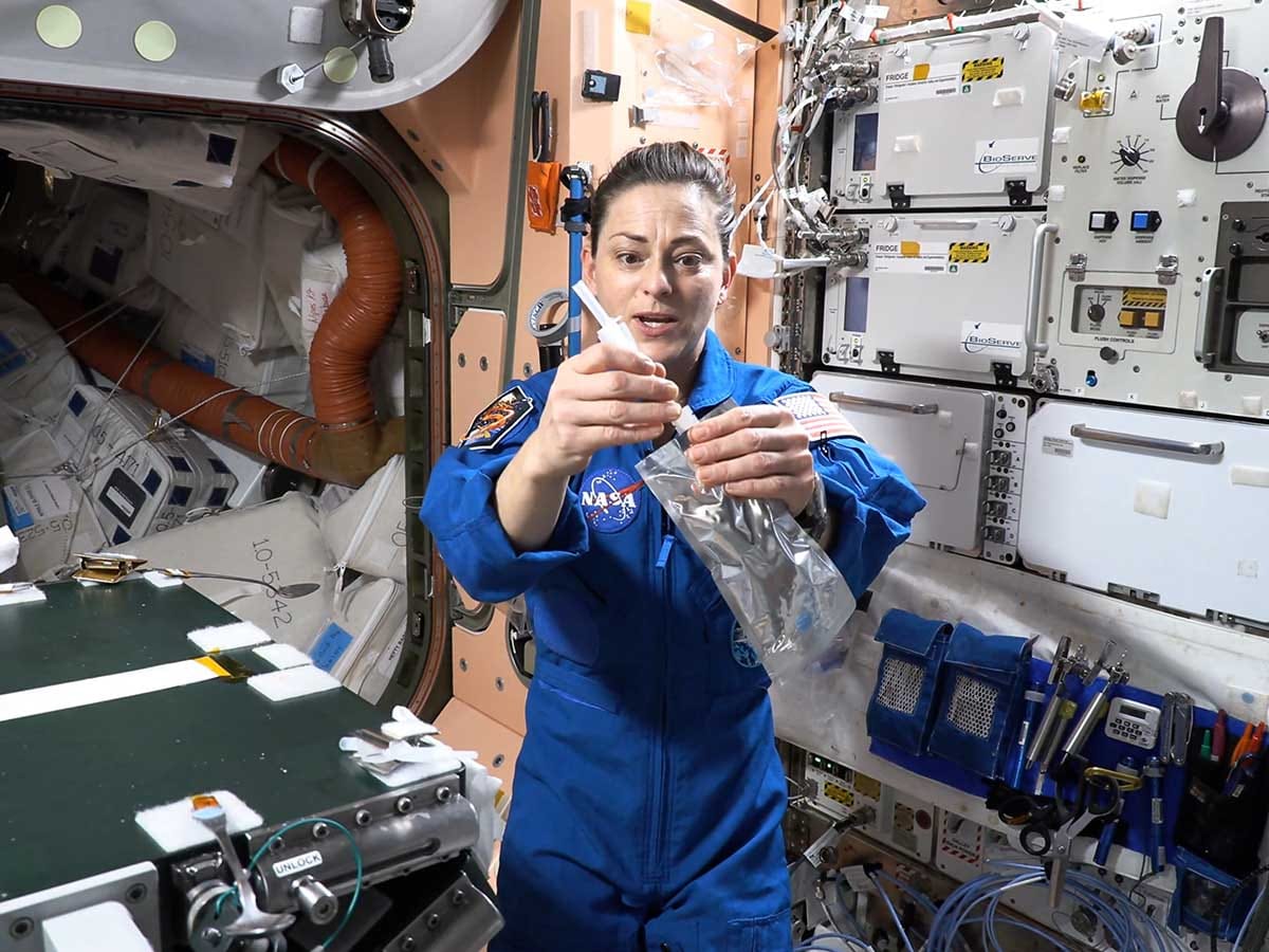 ECLSS sistem 6.jpg - YouTube / ScienceAtNASA   ECLSS sistem 6.jpg - YouTube / ScienceAtNASA