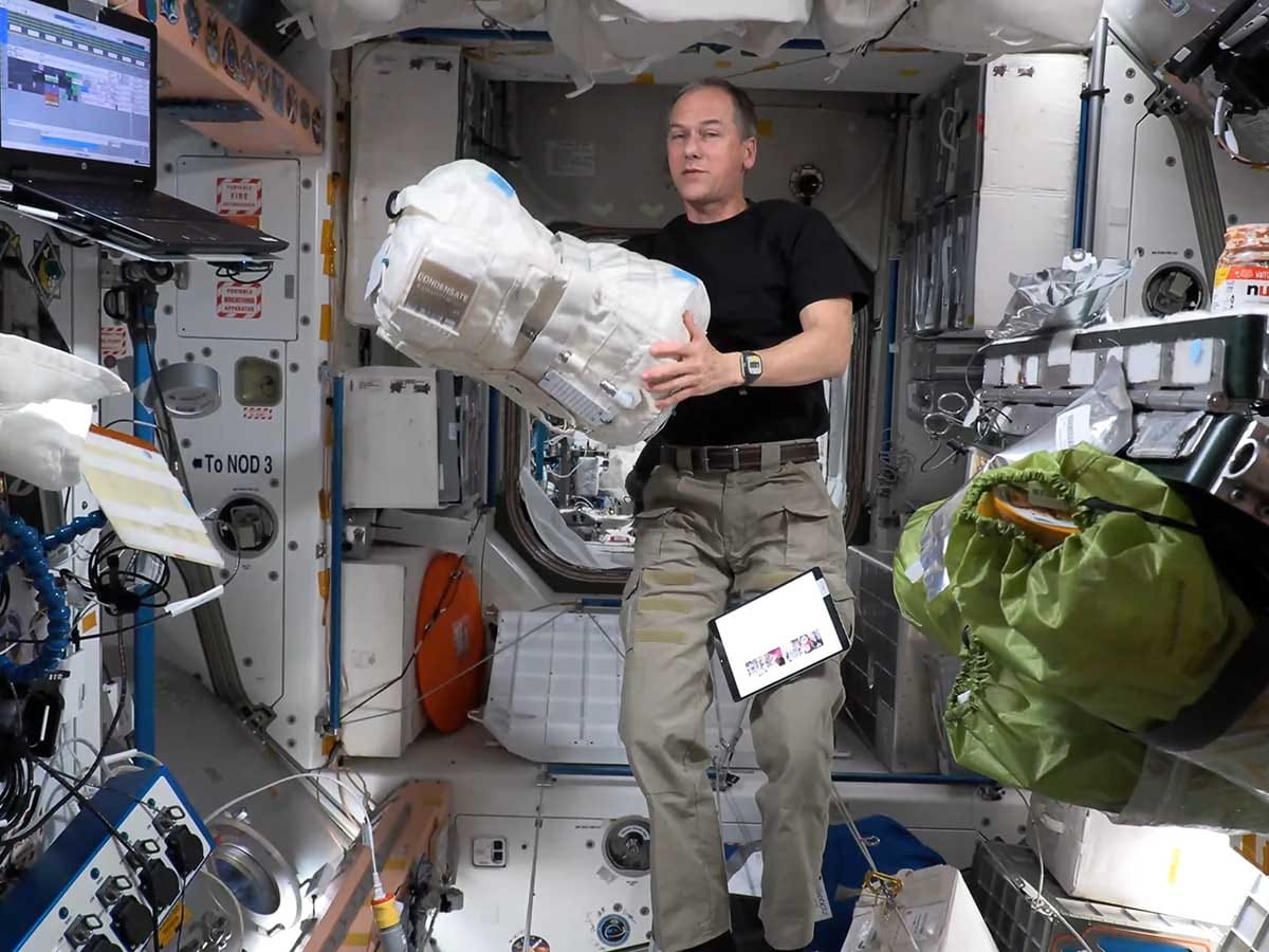 ECLSS sistem 5.jpg - YouTube / ScienceAtNASA   ECLSS sistem 5.jpg - YouTube / ScienceAtNASA