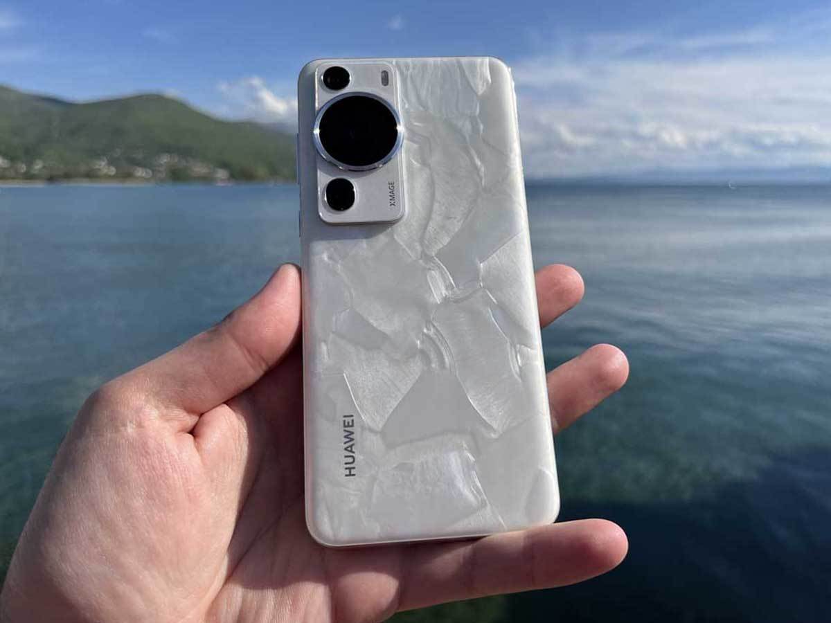 Huawei P60 Pro.jpg   Huawei P60 Pro.jpg