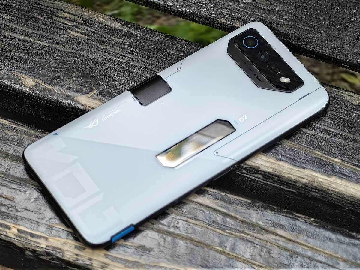  ROG Phone 7 Ultimate dizajn 30.jpg - SmartLife / Ilija Baošić 