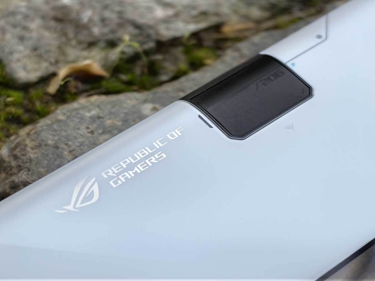  ROG Phone 7 Ultimate dizajn 22.jpg - SmartLife / Ilija Baošić 