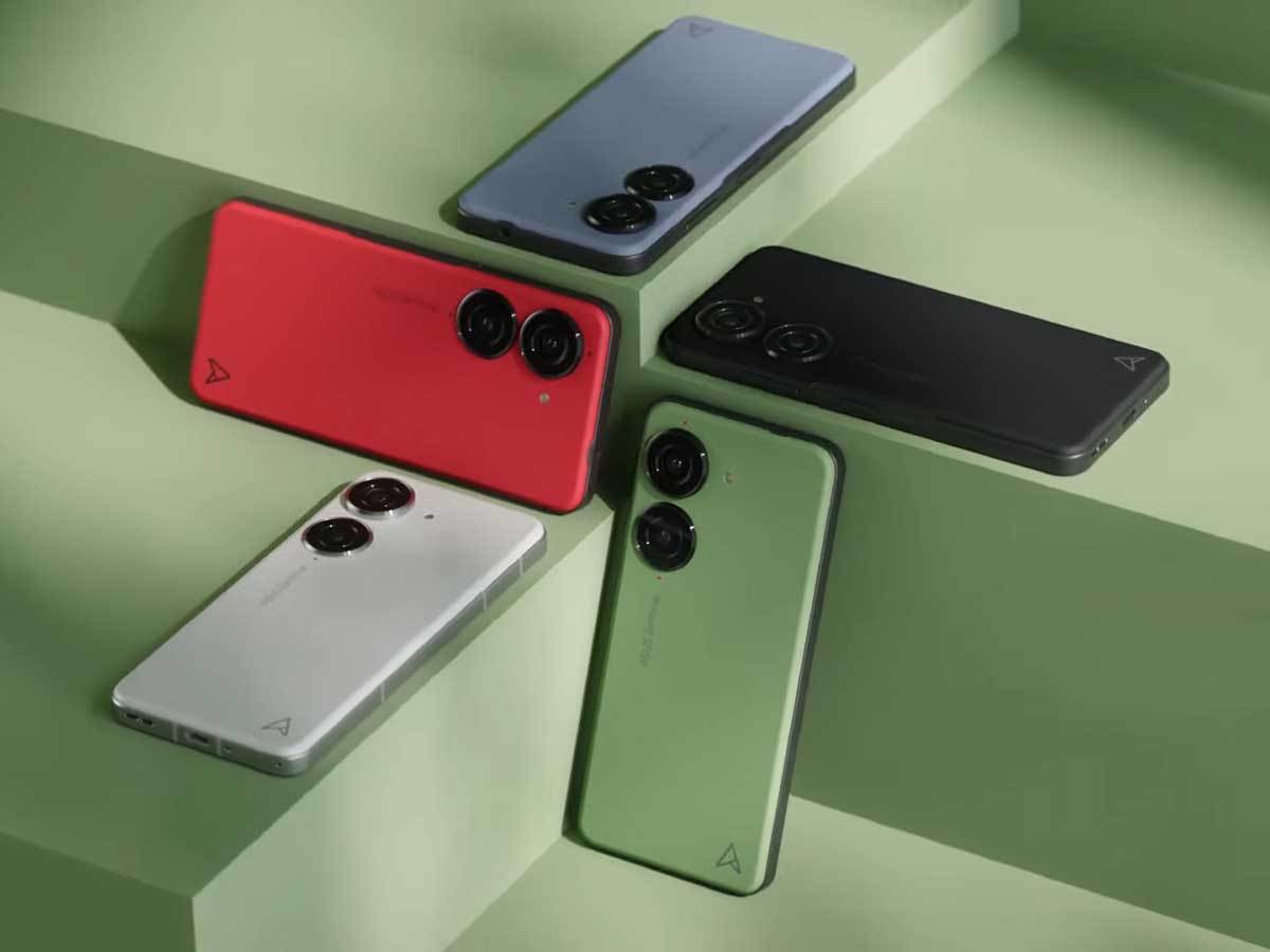  ASUS Zenfone 10 1.jpg - YouTube / ASUS 