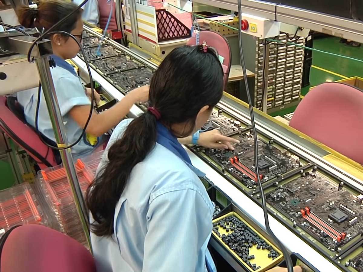 Foxconn odustao od fabrike čipova u Indiji vredne 20 milijardi dolara Foxconn odustao od fabrike čipova u Indiji vredne 20 milijardi dolara