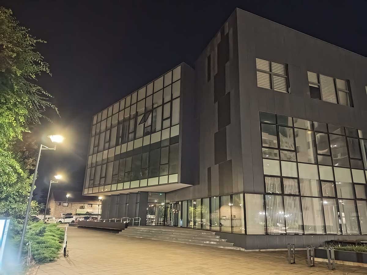  TECNO Spark 10 Pro kamere noć 4.jpg - SmartLife / Ilija Baošić 