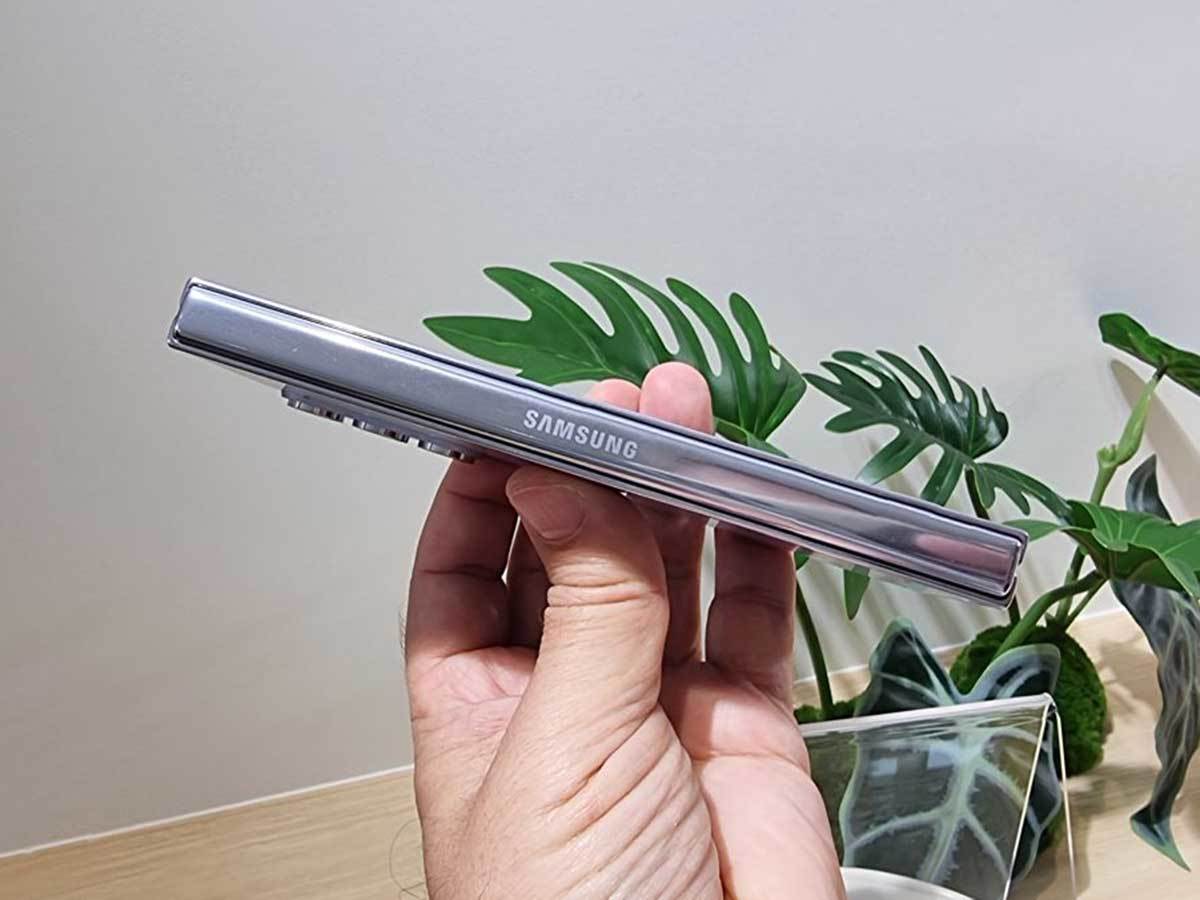  Samsung Galaxy Z Fold5 uživo 15.jpg 