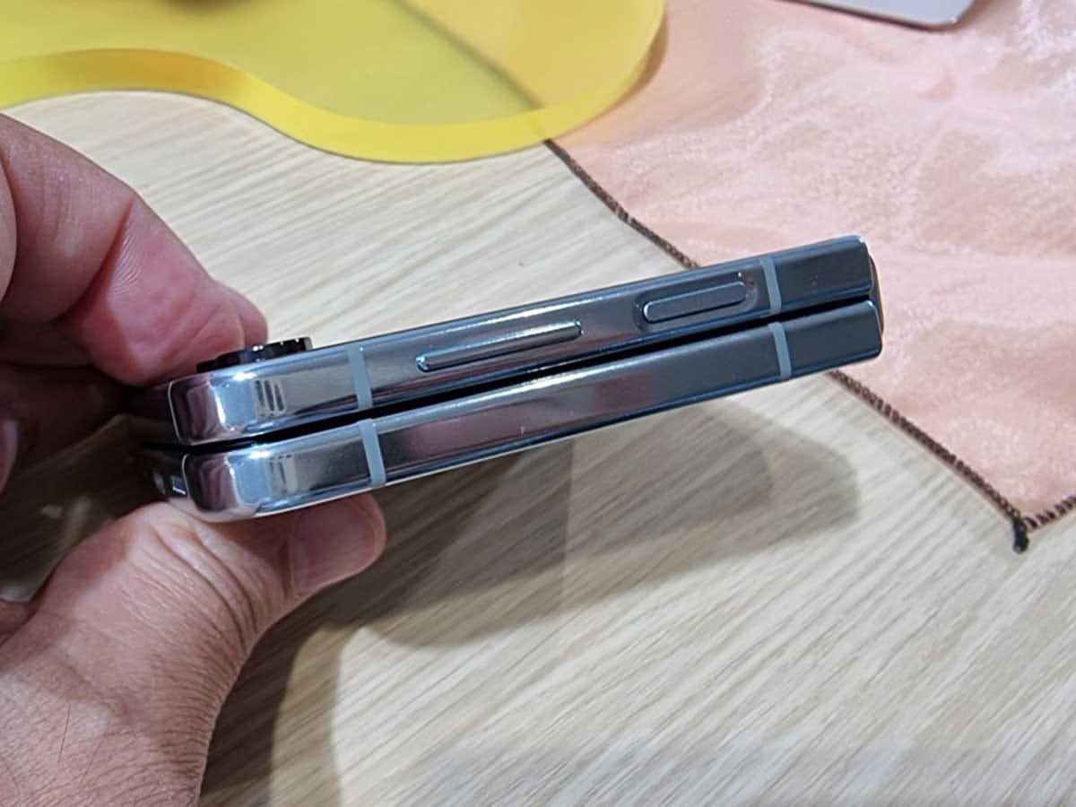  Samsung Galaxy Z Flip5 uživo 9.jpg 