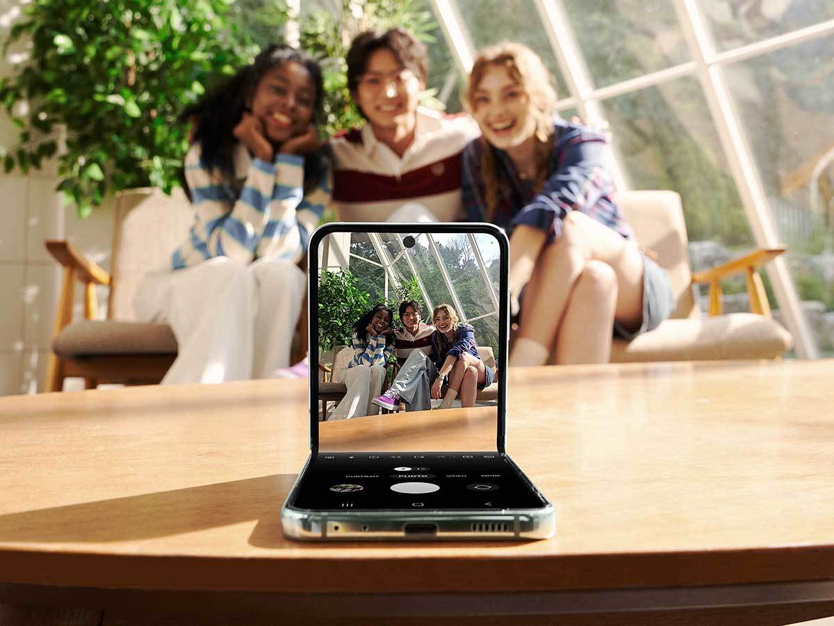  Samsung Galaxy Z Flip5 1.jpg - Samsung 