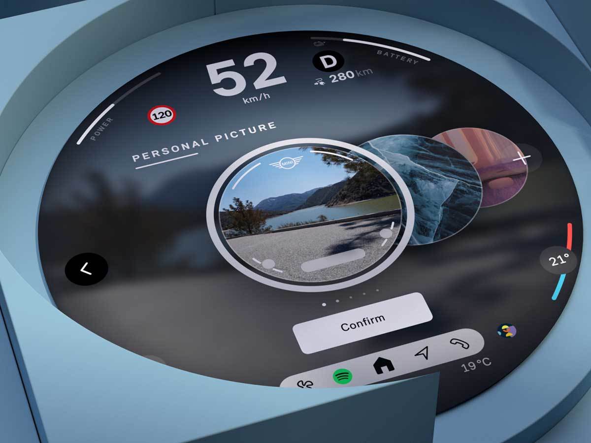  2024 Mini Cooper Electric ekran 1.jpg - BMW Group 