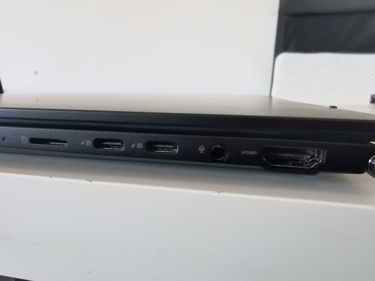  ASUS Zenbook 14 UM3402 _ Foto Mondo (8).jpg - SmartLife / Miloš B. Jovanović 