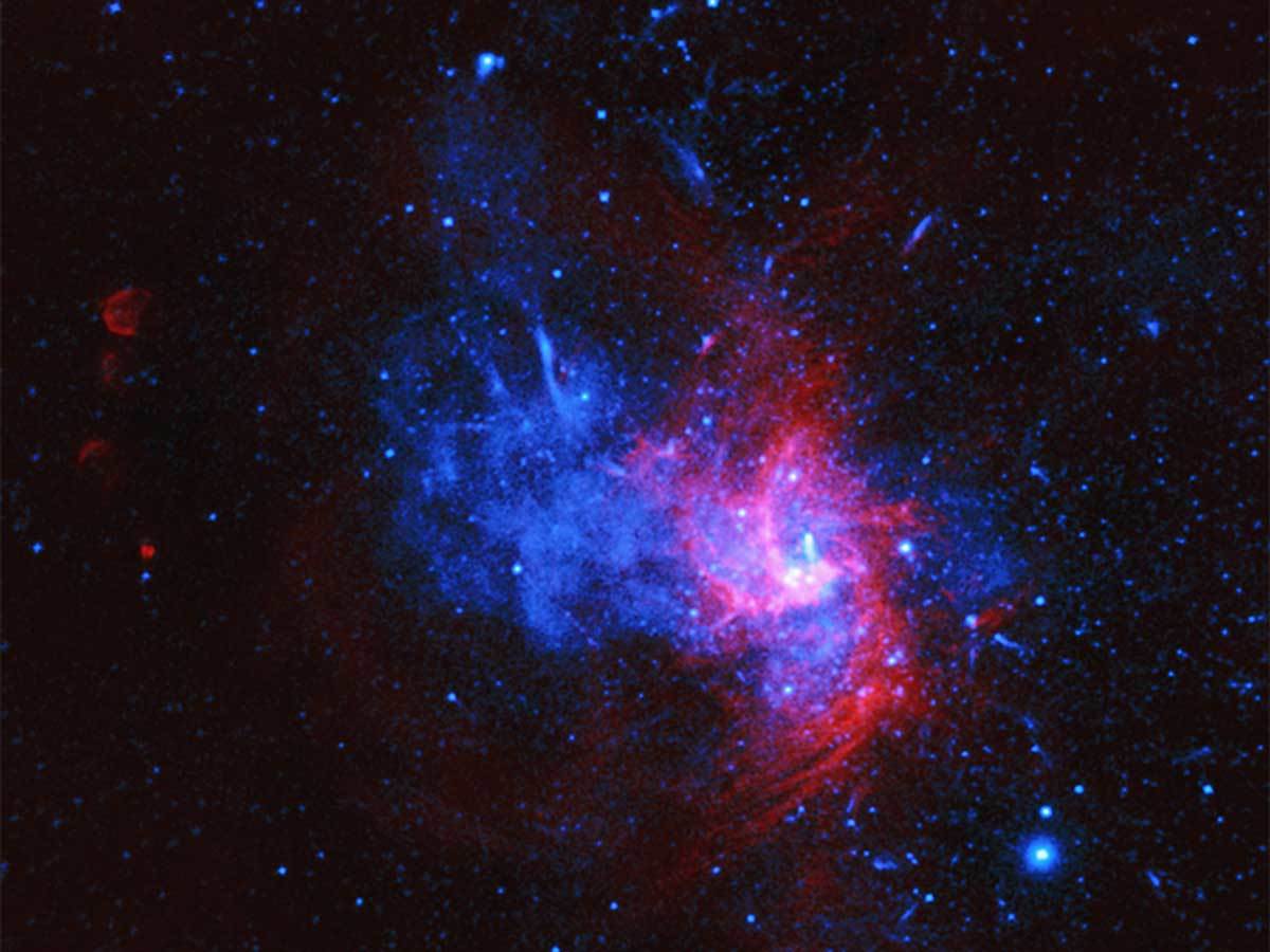  Supernova 3.jpg - X-ray: NASA/CXC/Nanjing Univ./P. Zhou et al. Radio: NSF/NRAO/VLA 