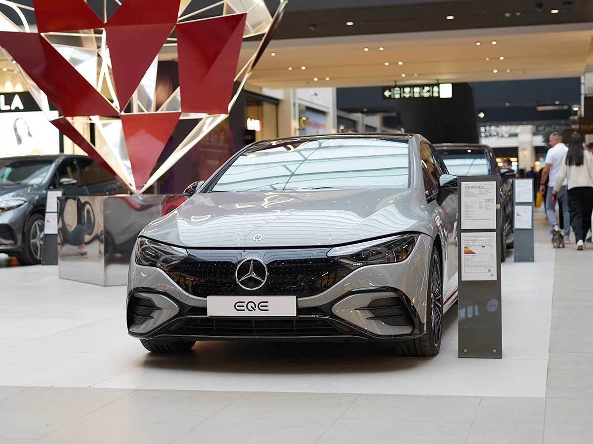Galerija Automobila Srbije 4.jpg - Mondo   Galerija Automobila Srbije 4.jpg - Mondo