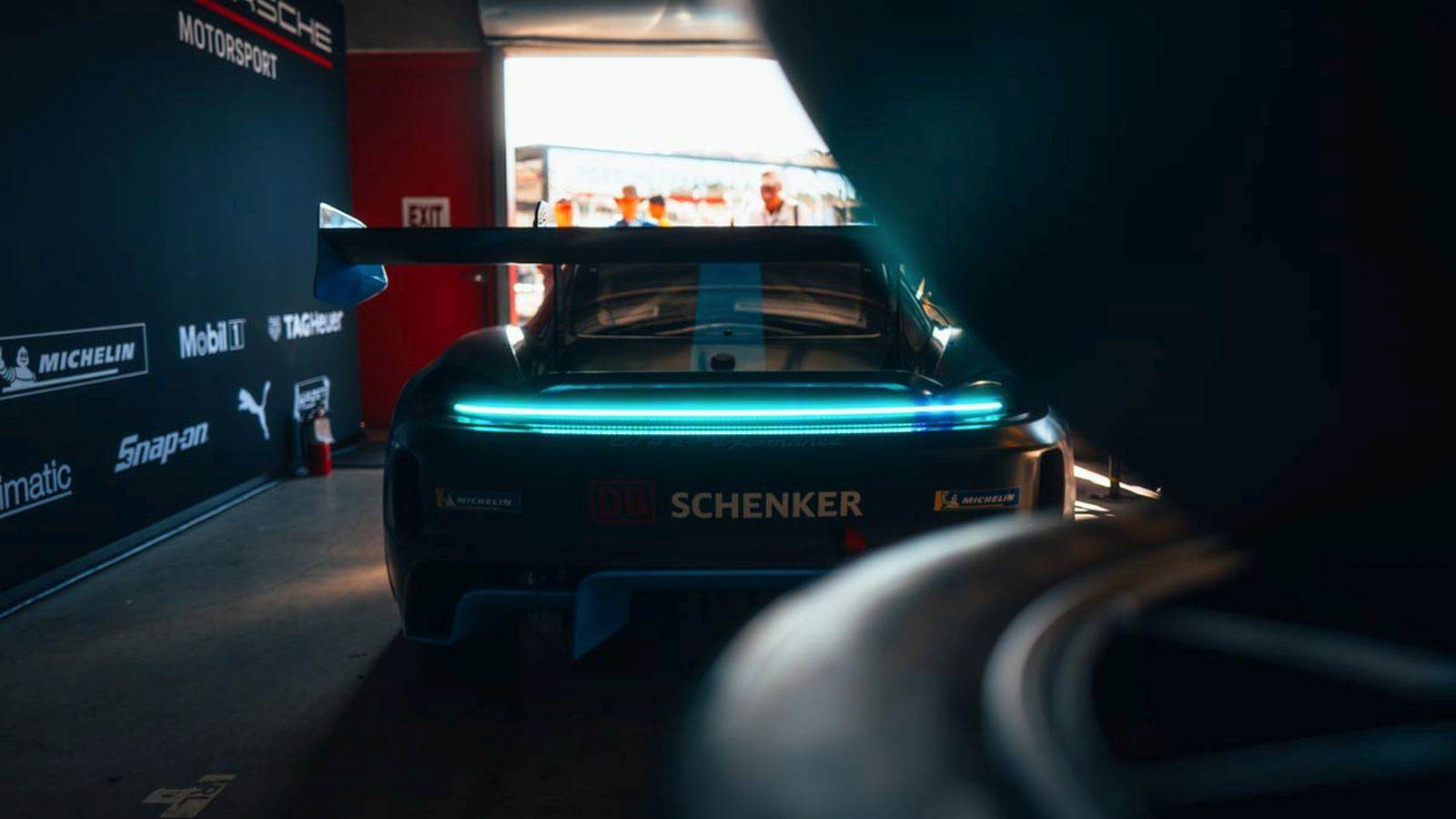  Porsche GT4 e-Performance, Porše, Električni automobil - Privatna arhiva 