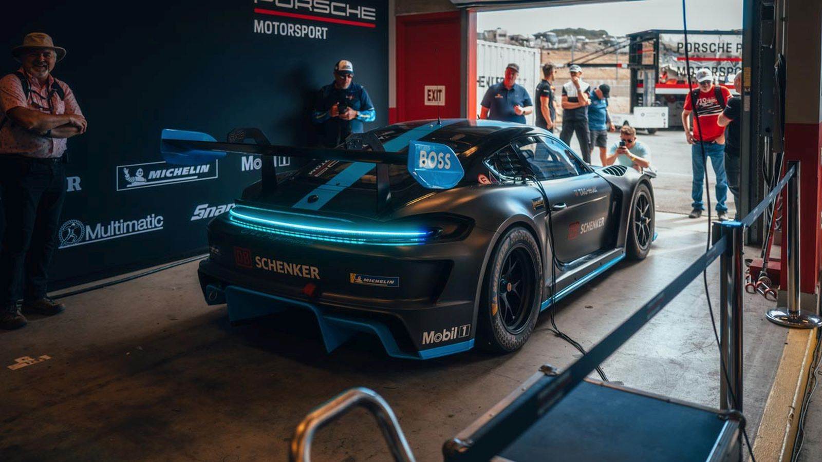  Porsche GT4 e-Performance, Porše, Električni automobil - Privatna arhiva 