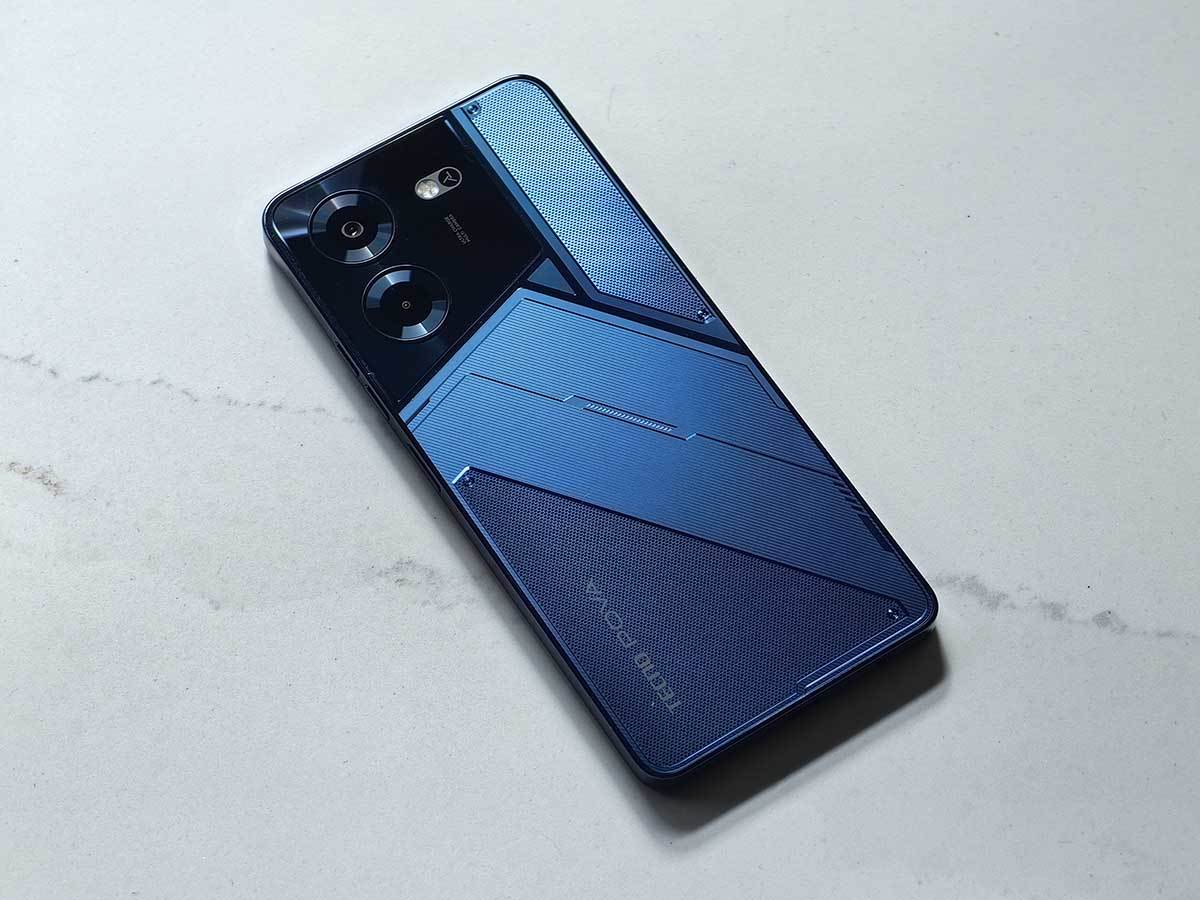 TECNO Pova 5 dizajn poleđine TECNO Pova 5 dizajn poleđine