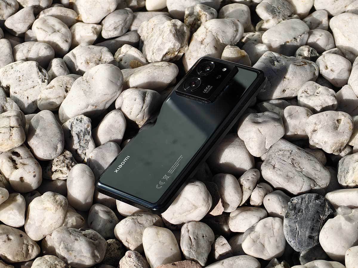 Xiaomi 13T Pro dizajn 4.jpg Xiaomi 13T Pro dizajn 4.jpg