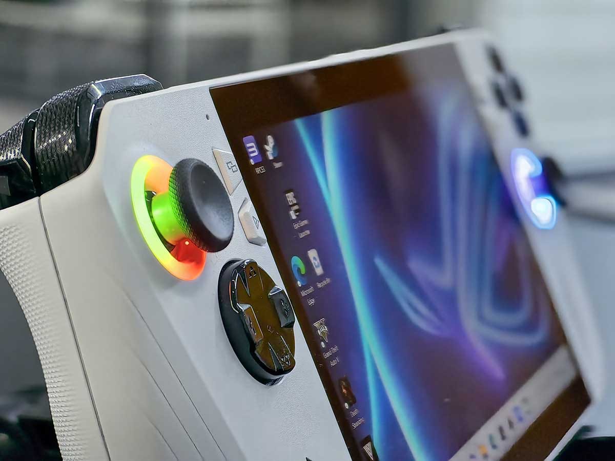 ASUS ROG Ally 6.jpg - SmartLife / Ilija Baošić   ASUS ROG Ally 6.jpg - SmartLife / Ilija Baošić