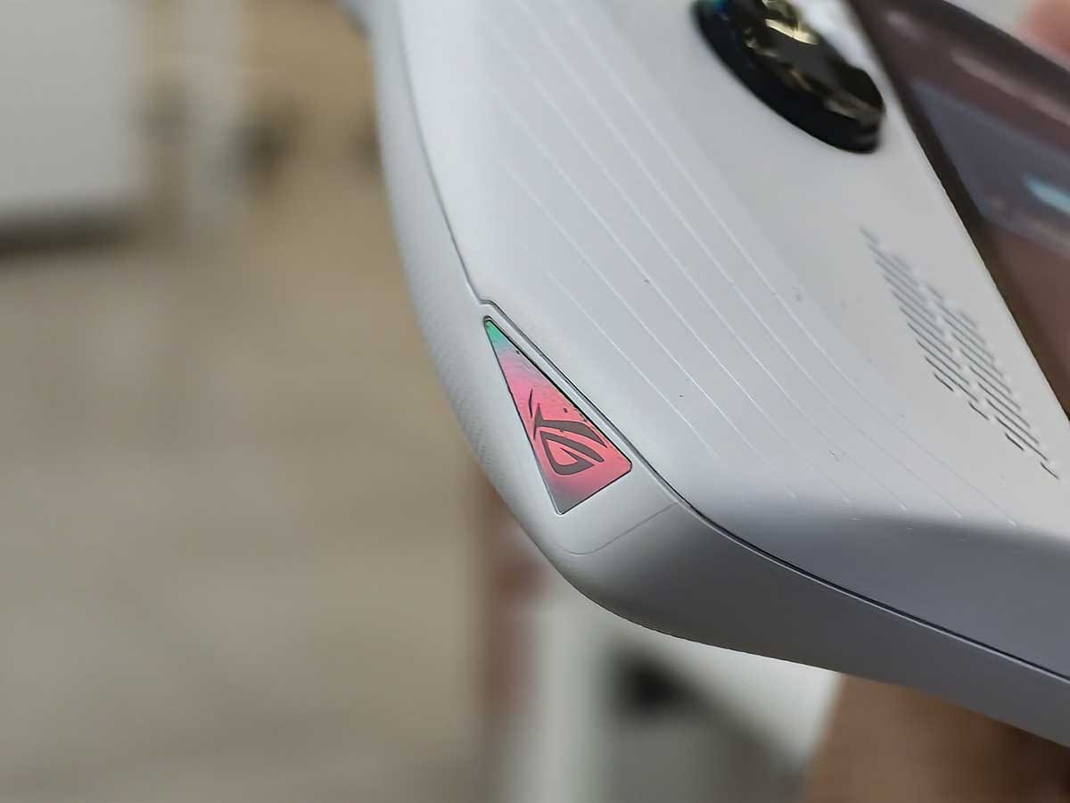 ASUS ROG Ally 10.jpg - SmartLife / Ilija Baošić   ASUS ROG Ally 10.jpg - SmartLife / Ilija Baošić