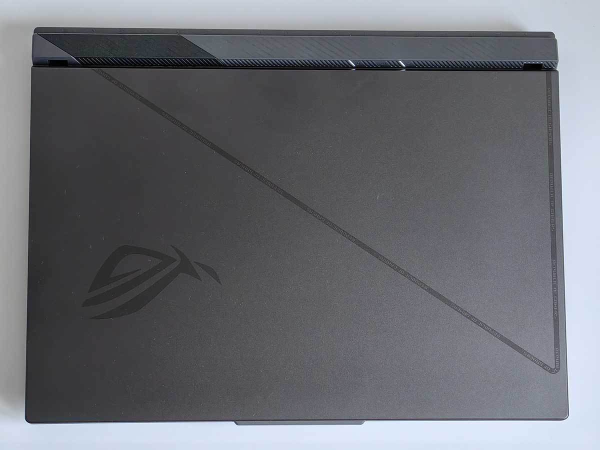 ASUS ROG STRIX G16 dimenzije ASUS ROG STRIX G16 dimenzije