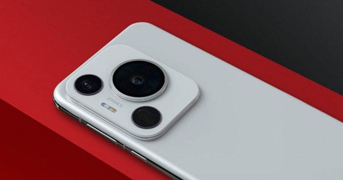 Huawei ne skriva ozbiljne ambicije: P70 serija donosi dve veličine OLED ekrana i impresivno tanak okvir