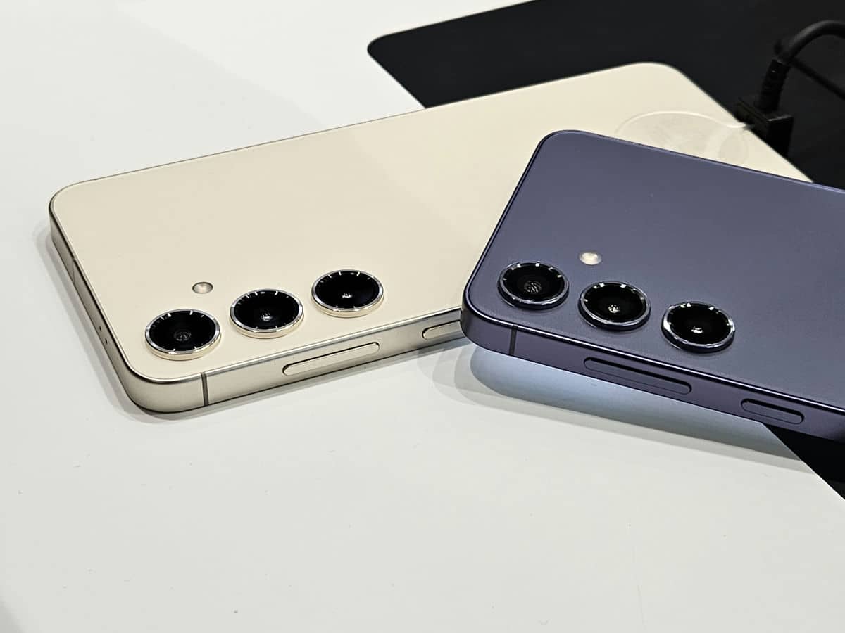 Galaxy S24 i Galaxy S24 Plus Galaxy S24 i Galaxy S24 Plus