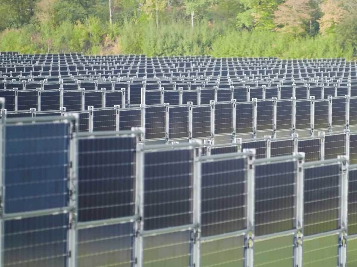 Postavljene solarne ograde Postavljene solarne ograde