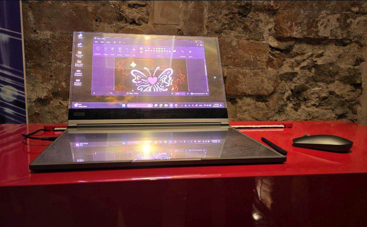  Lenovo ThinkBook Transparent Display Laptop Concept _ Foto SmartLife Krunoslav Ćosić (3).jpg - SmartLife / Krunoslav Ćosić 