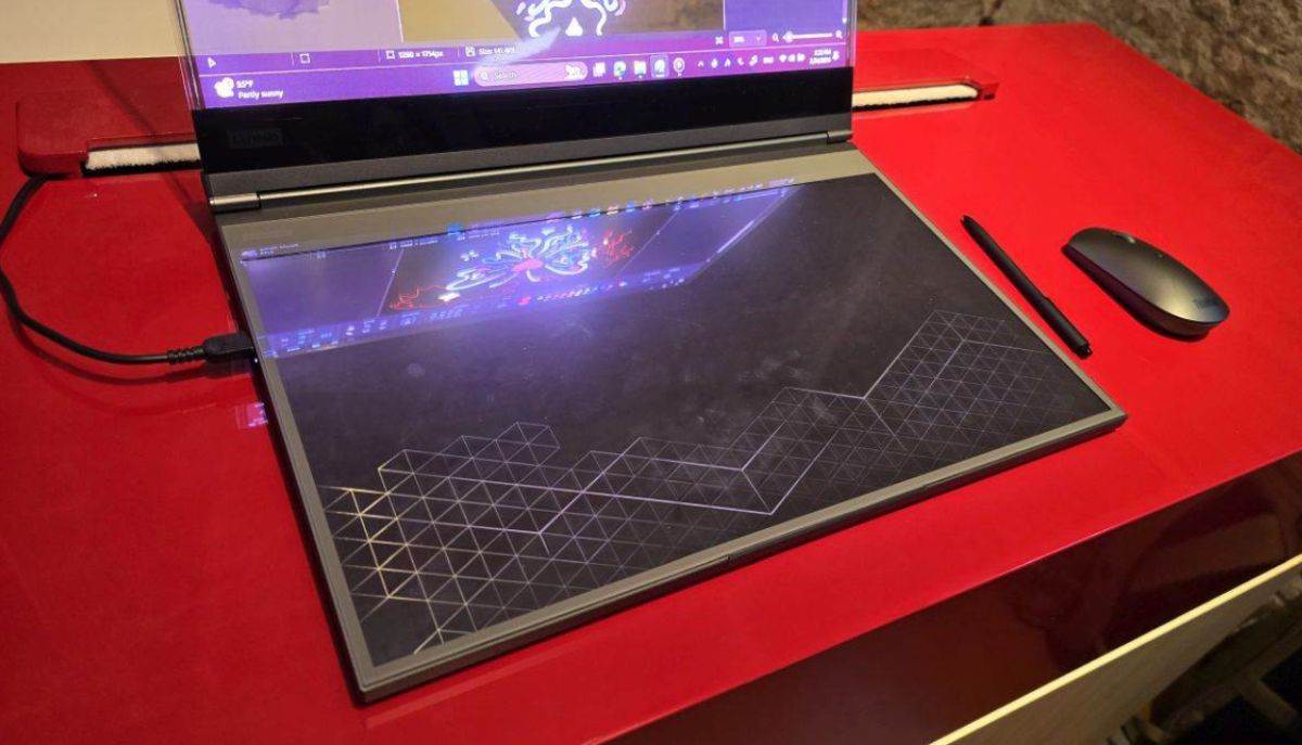  Lenovo ThinkBook Transparent Display Laptop Concept _ Foto SmartLife Krunoslav Ćosić (6).jpg - SmartLife / Krunoslav Ćosić 