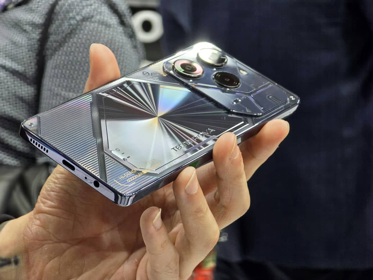 TECNO POVA 6 Pro 13.jpg - SmartLife / Ilija Baošić   TECNO POVA 6 Pro 13.jpg - SmartLife / Ilija Baošić