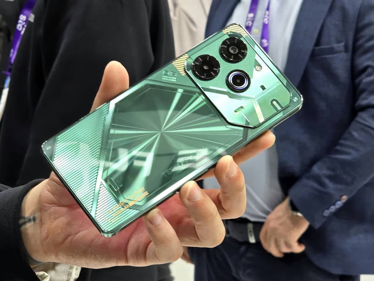  TECNO POVA 6 Pro 21.jpg 