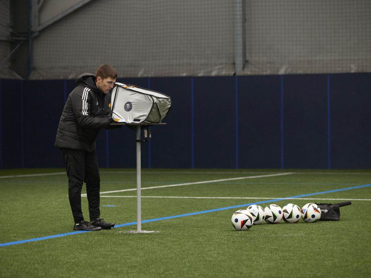 adidas Brand Campaign_Neuro11_Consumer.jpg   adidas Brand Campaign_Neuro11_Consumer.jpg