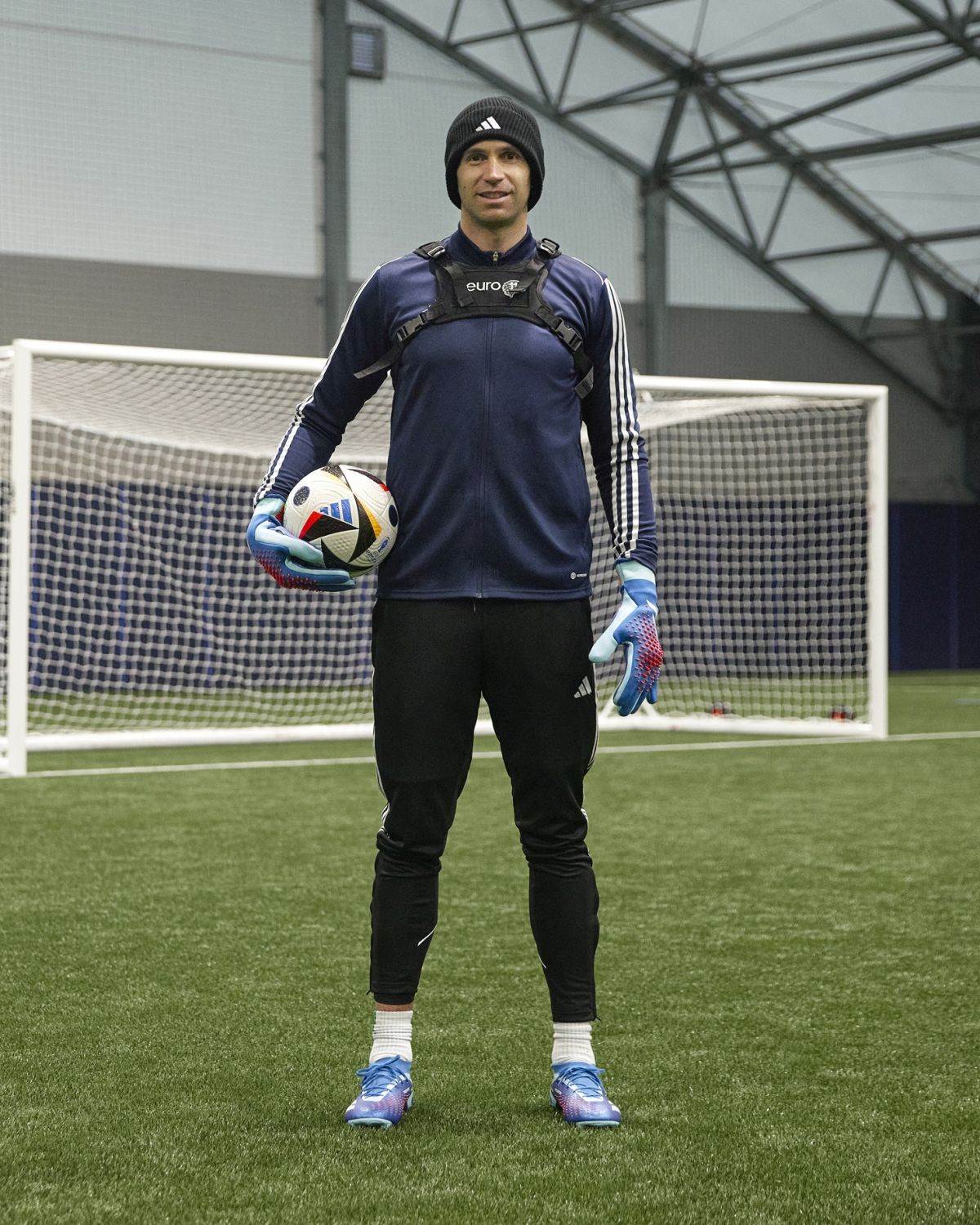 emiliano martinez 2.jpg   emiliano martinez 2.jpg