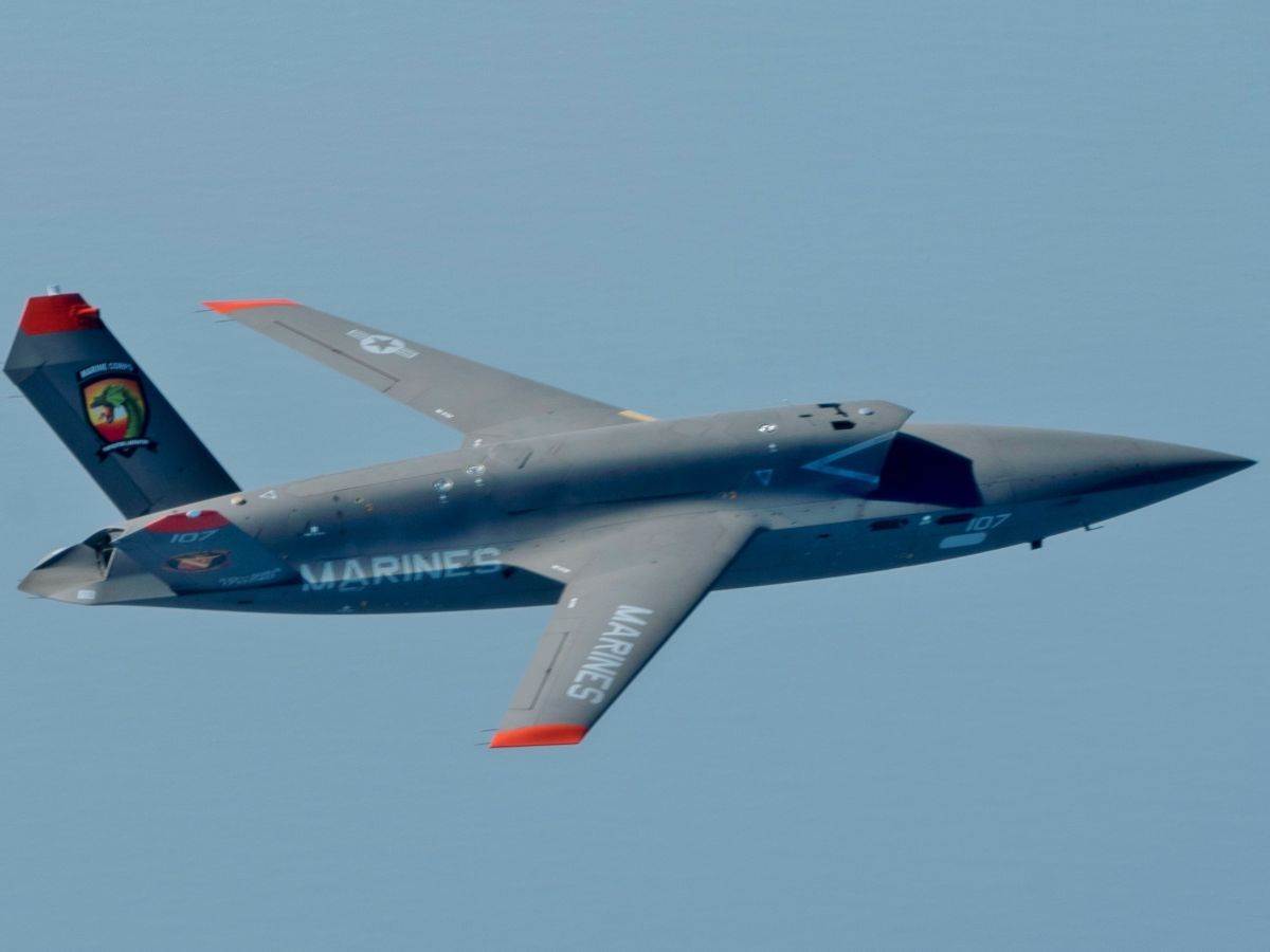 Kratos XQ-58 Valkyrie _ borbeni dron _ Foto Wikimedia Public domain   Kratos XQ-58 Valkyrie _ borbeni dron _ Foto Wikimedia Public domain