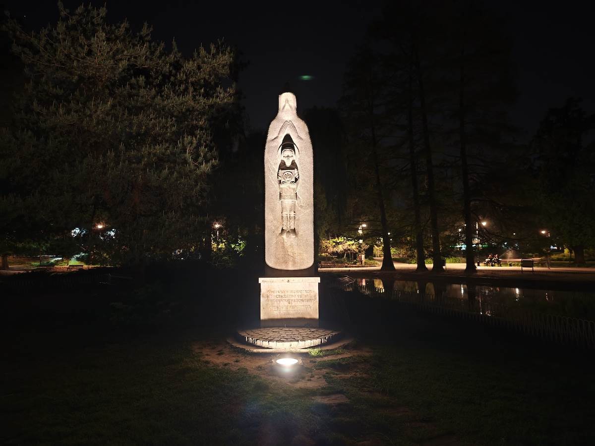  Xiaomi 14 Ultra kamera noć 2.jpg - SmartLife / Ilija Baošić 