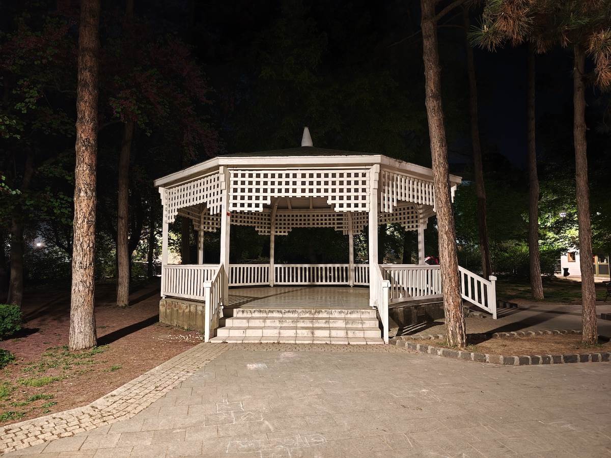  Xiaomi 14 Ultra kamera noć 4.jpg - SmartLife / Ilija Baošić 