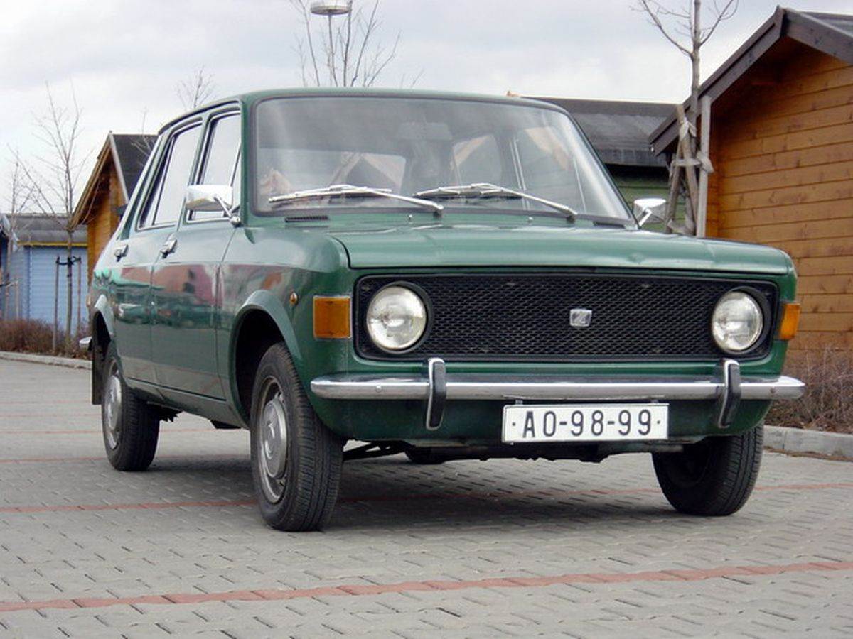  4 Zastava 101 _ Stojadin _ Foto Wikimedia Public domain.jpg - Wikimedia / Public domain 