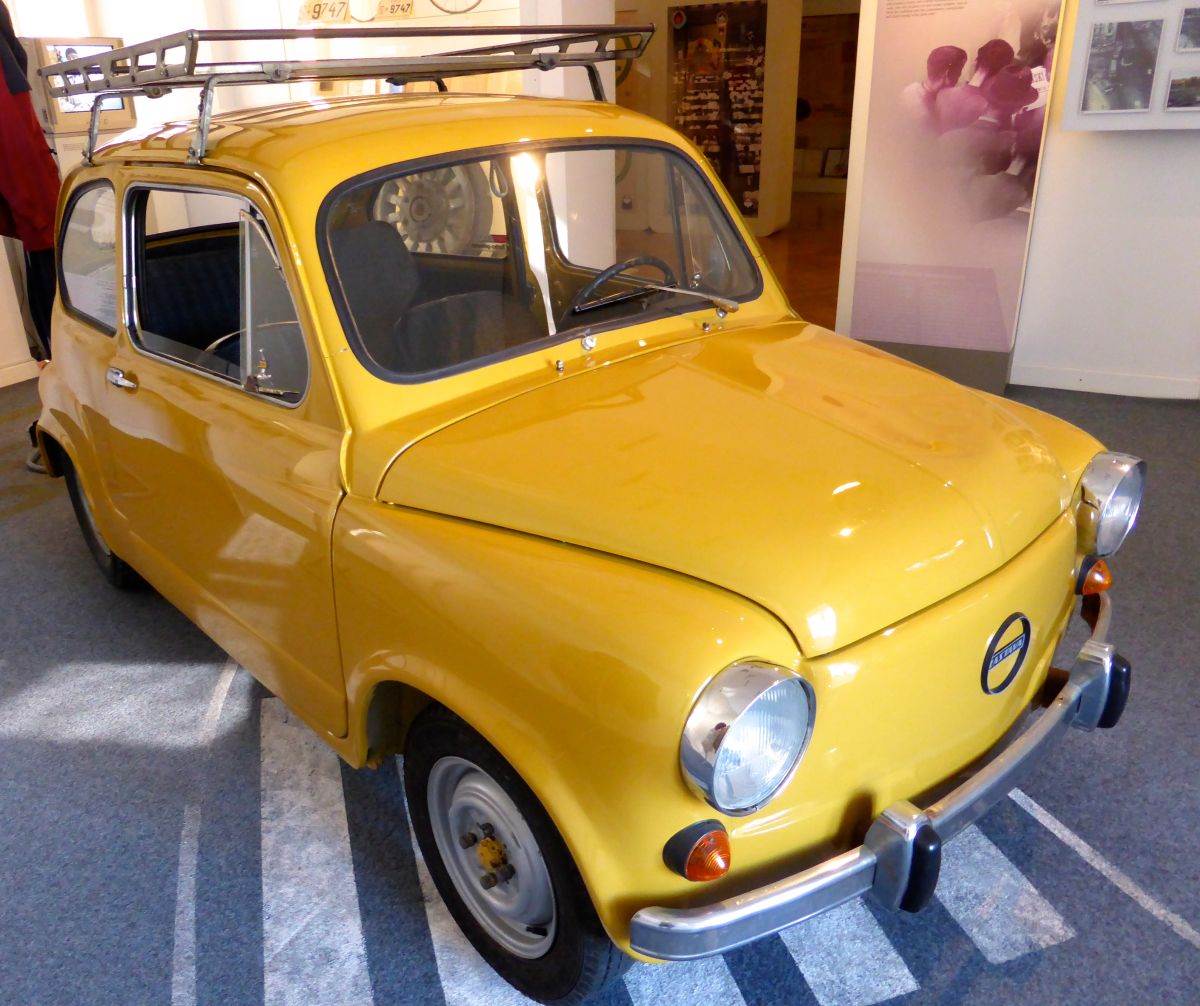  3 Zastava 750 _ Fića _ Foto Wikimedia Michael R Perry.jpg - Wikimedia / Michael R Perry 