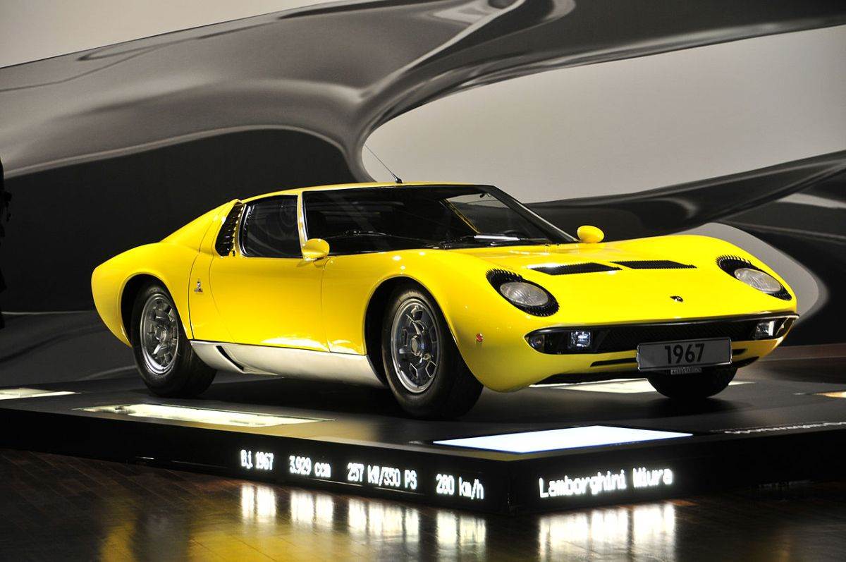 Lamborghini Miura _ Foto Wikimedia Ralf Roletschek.jpg   Lamborghini Miura _ Foto Wikimedia Ralf Roletschek.jpg