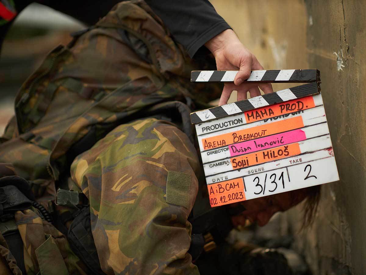 Foto2.jpg - MAMA Production arhiva   Foto2.jpg - MAMA Production arhiva