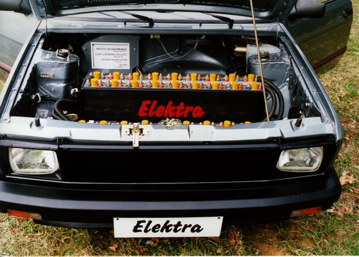  Yugo Elektra _ Foto vukosavic.etf.bg.ac (1).jpg - vukosavic.etf.bg.ac 