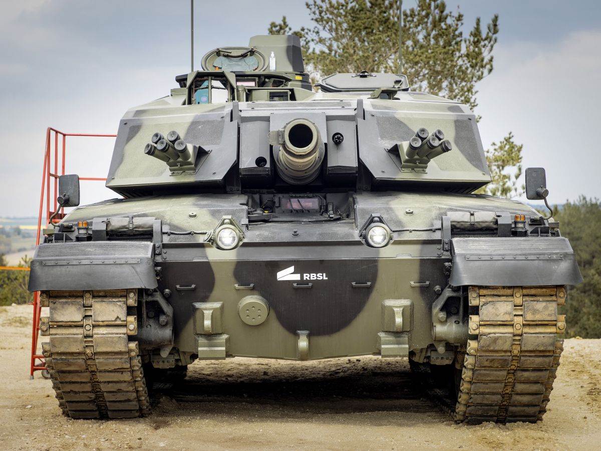  Tenk Challenger 3 _ Foto Wikimedia defenceimagery.mod.uk.jpg - Wikimedia / defenceimagery.mod.uk 