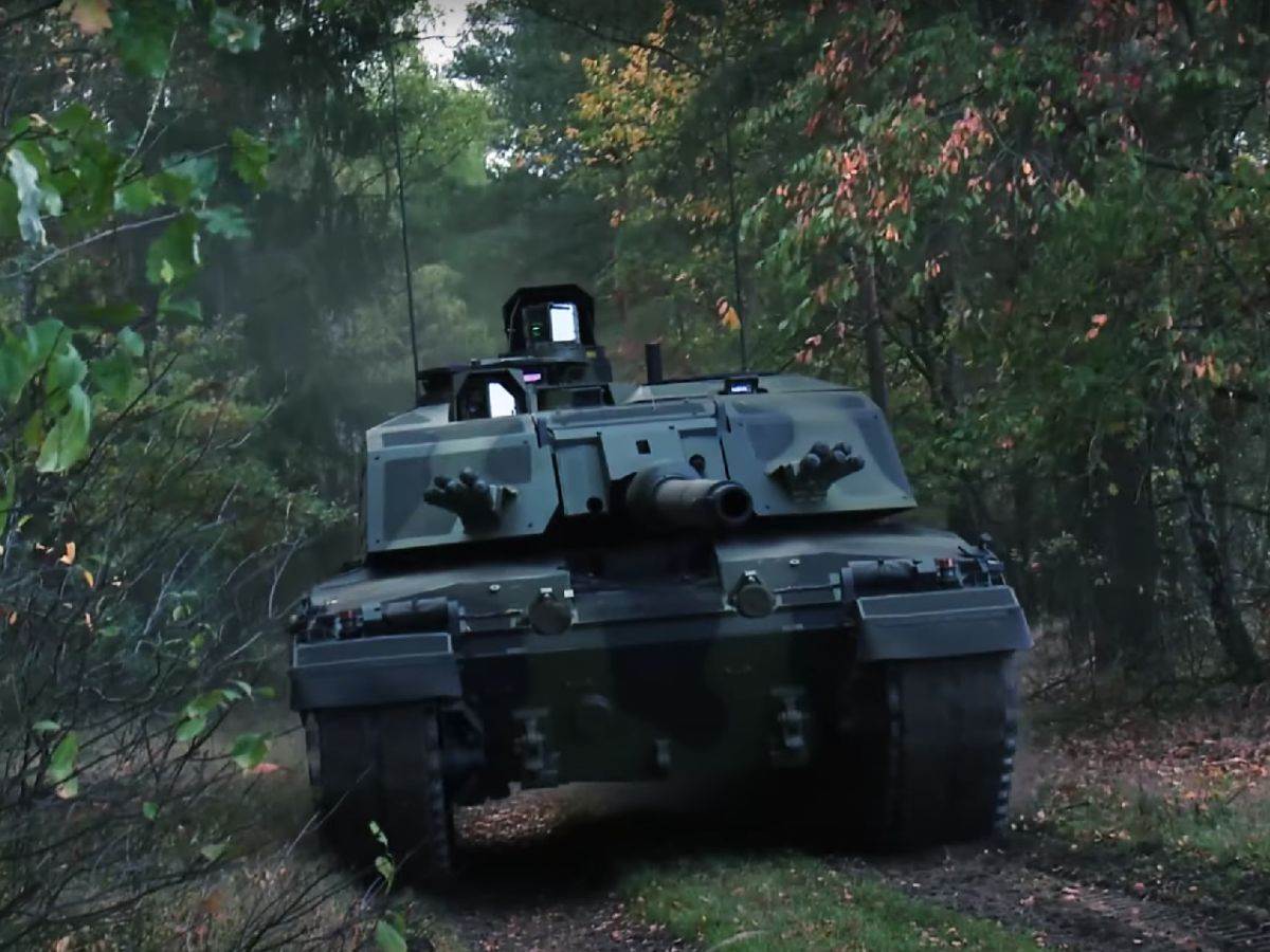  Tenk Challenger 3 _ Foto YouTube British Army (3).jpg - YouTube / British Army 