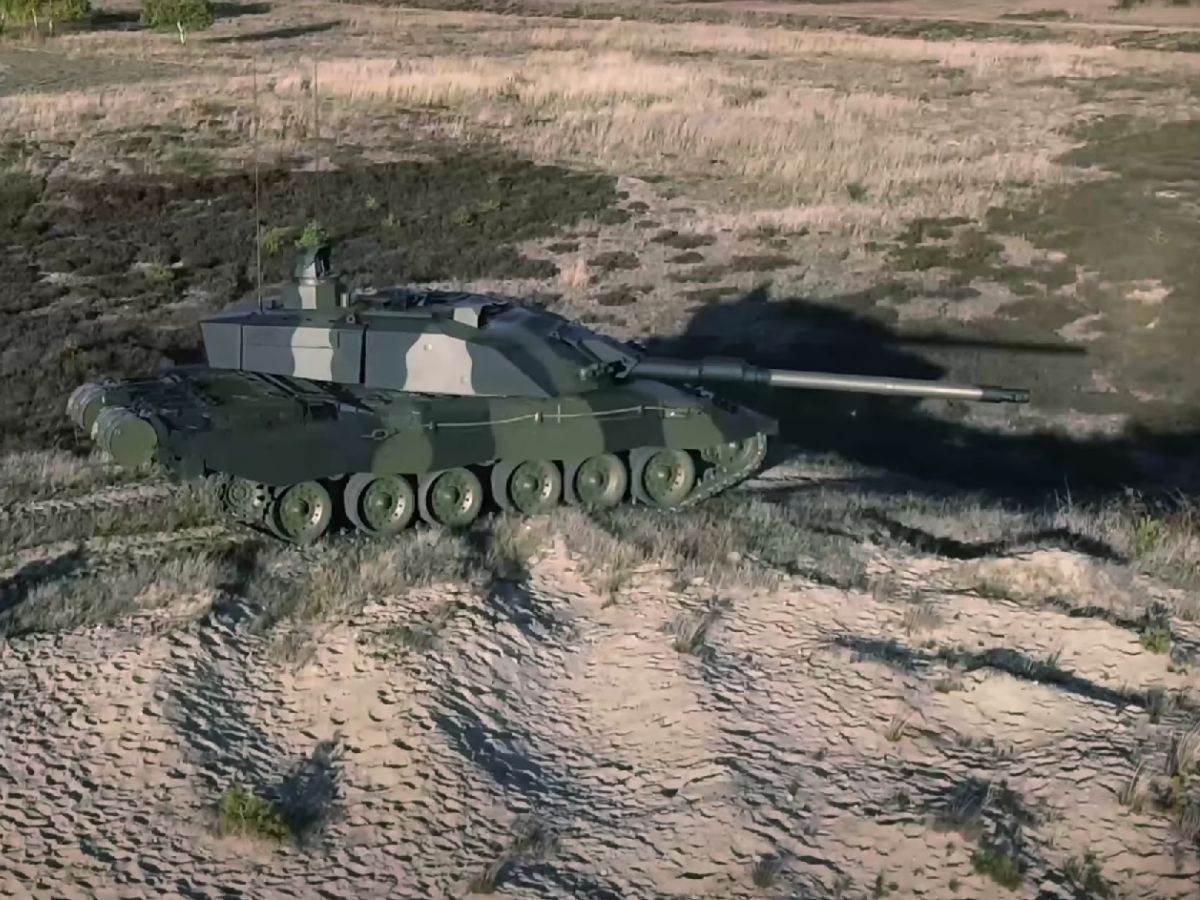  Tenk Challenger 3 _ Foto YouTube British Army (7).jpg - YouTube / British Army 