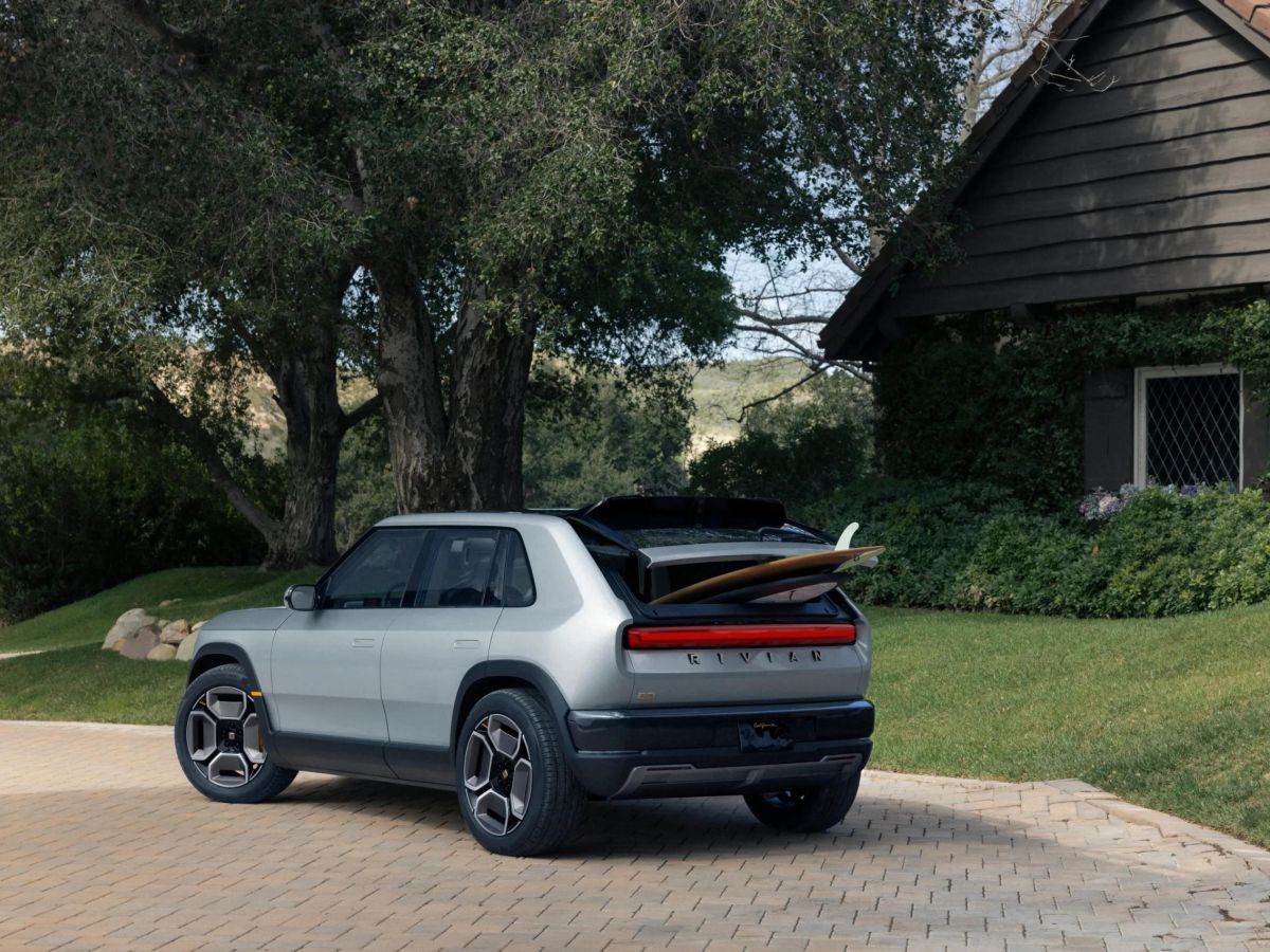 Rivian R3 _ Foto Rivian (5).jpg - Rivian   Rivian R3 _ Foto Rivian (5).jpg - Rivian
