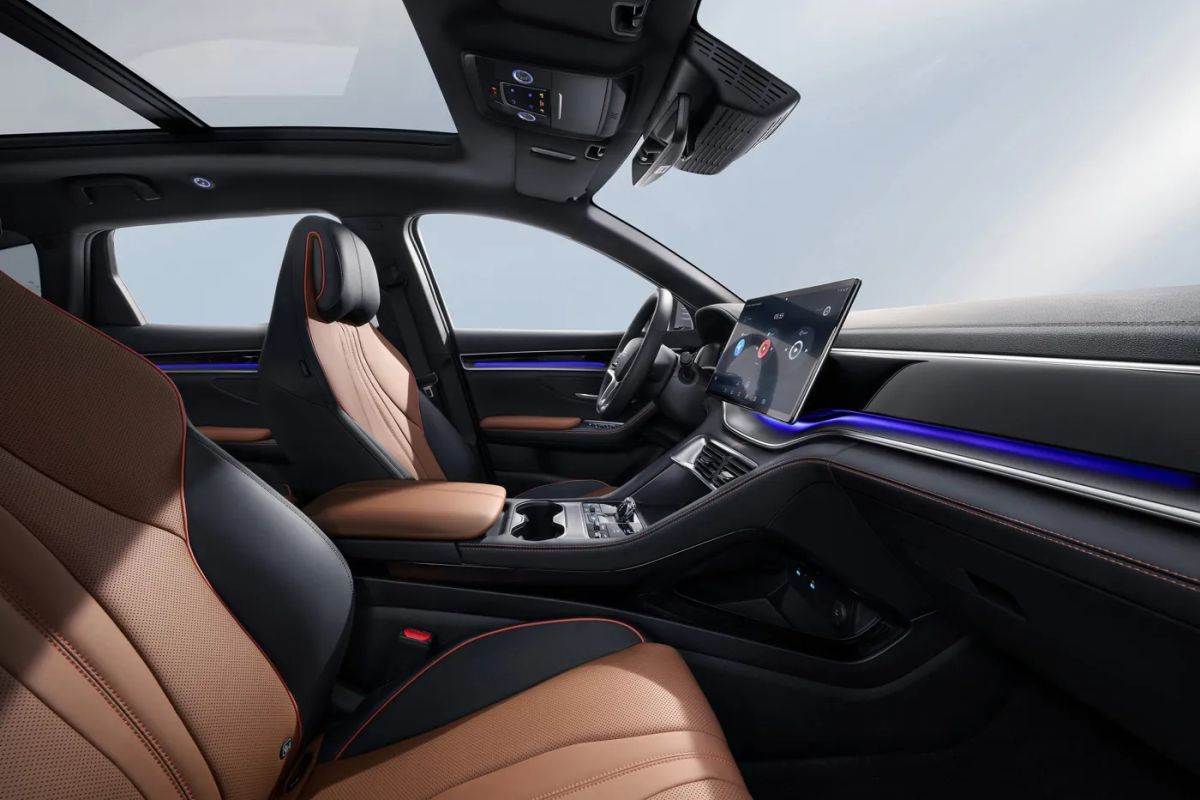 BYD Seal U DM-i _ plug-in hibrid SUV _ Foto BYD (7).jpg   BYD Seal U DM-i _ plug-in hibrid SUV _ Foto BYD (7).jpg