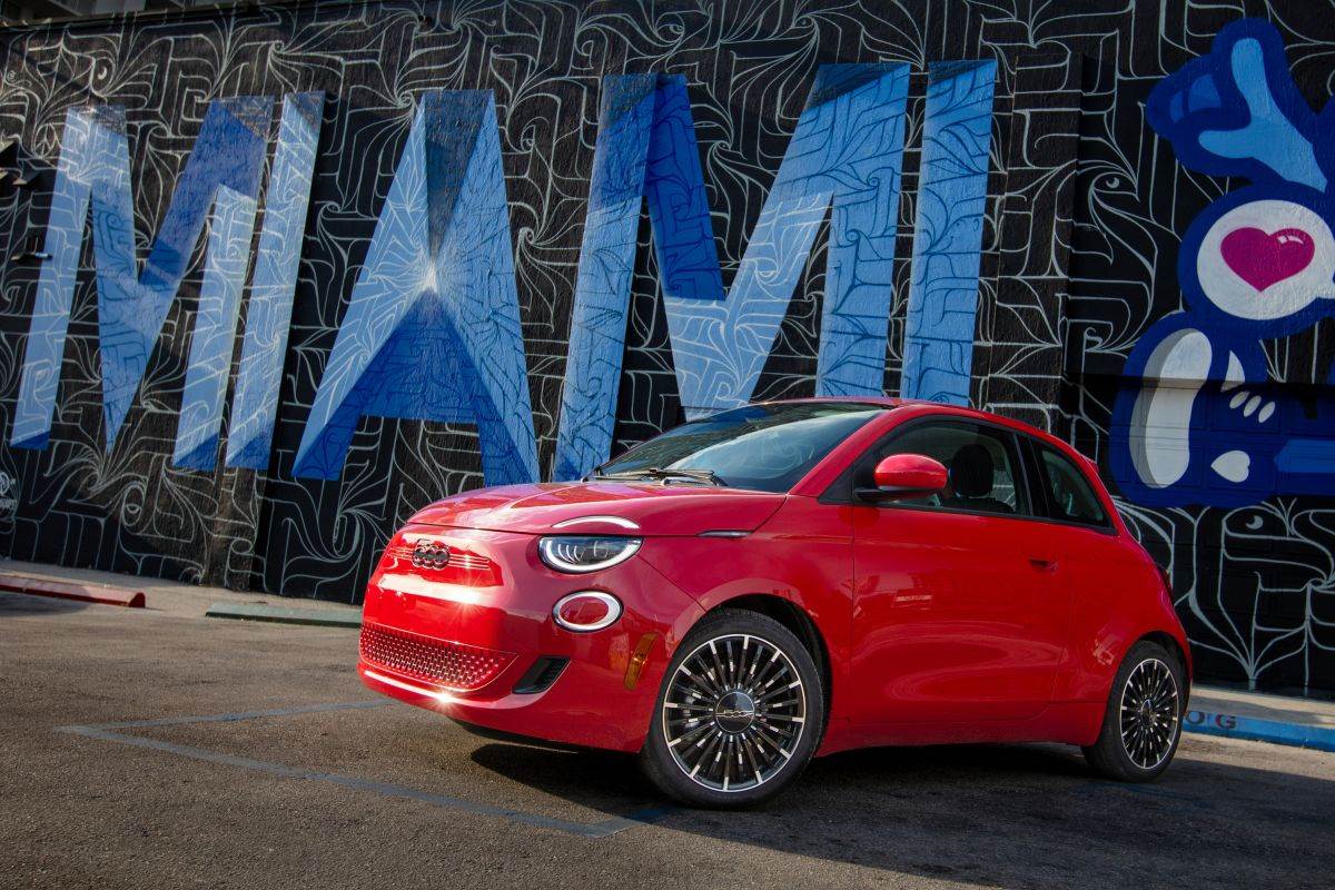 Fiat 500e 2024 _ Foto Fiat (1).jpg - Stellantis / Fiat   Fiat 500e 2024 _ Foto Fiat (1).jpg - Stellantis / Fiat