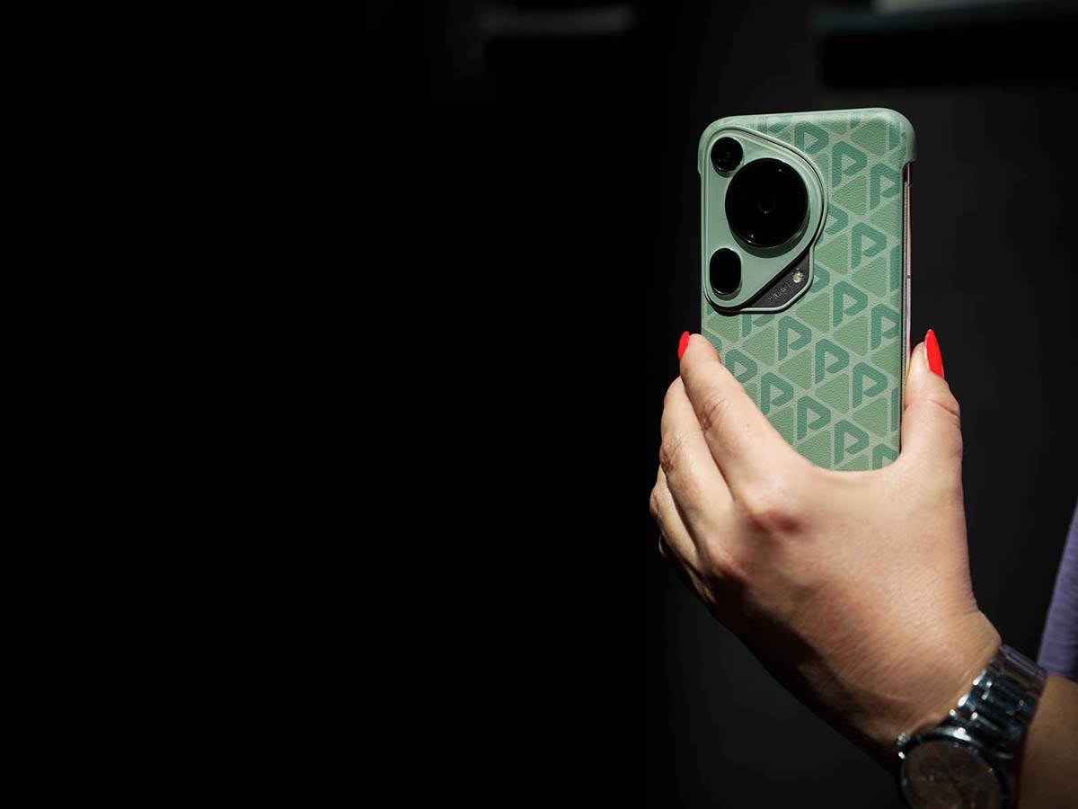 Huawei Pura 70 Ultra poleđina Huawei Pura 70 Ultra poleđina