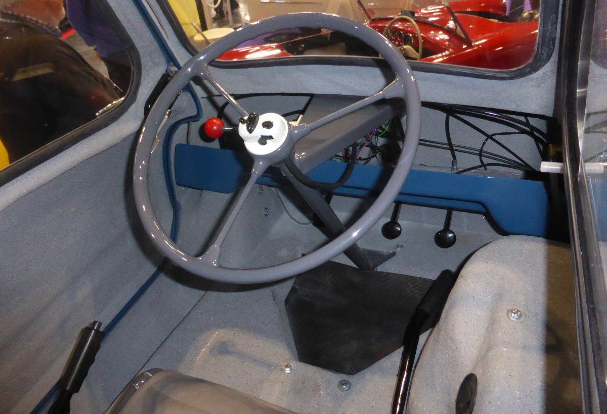 Peel P50 _ najmanji auto na svetu _ Foto Wikimedia Philip andreboeni.jpg - Wikimedia / andreboeni   Peel P50 _ najmanji auto na svetu _ Foto Wikimedia Philip andreboeni.jpg - Wikimedia / andreboeni